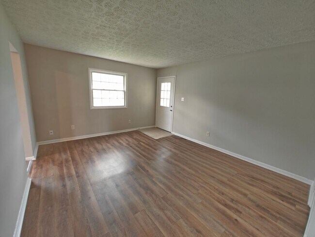 Building Photo - 1442 Coachlite Dr