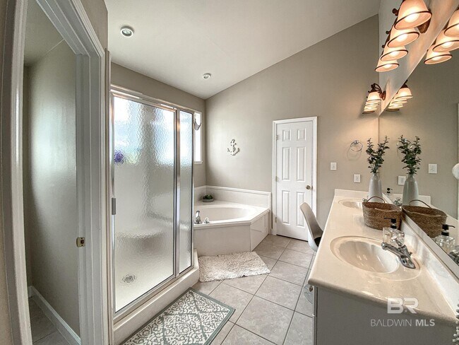 Building Photo - 25209 Windward Pl