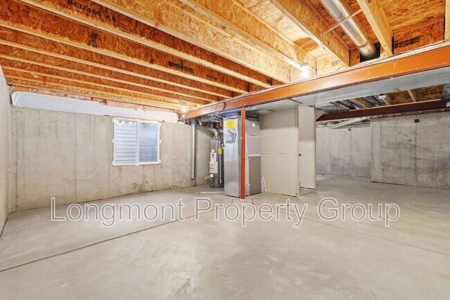 Building Photo - 5727 Skyline Ave