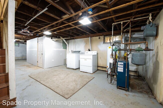 Building Photo - 3 br, 1.5 bath House - 2122 W Liberty Street