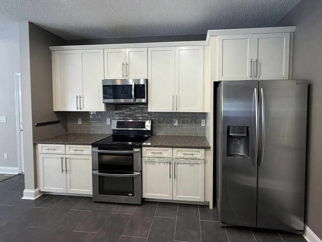 Building Photo - 578 Carters Grove Rd