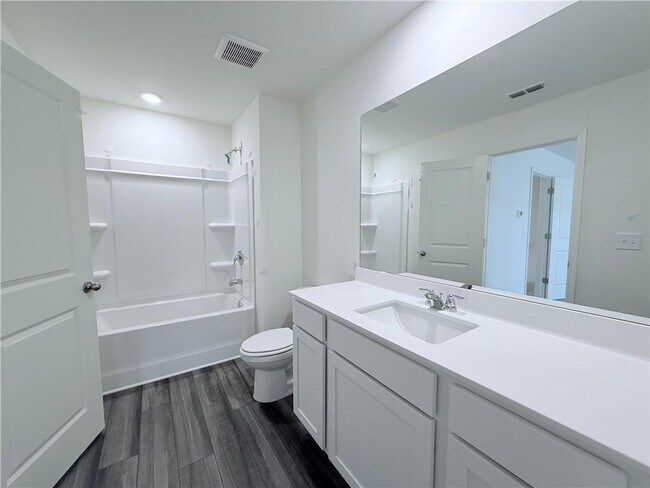 Building Photo - 3519 Condor Ct