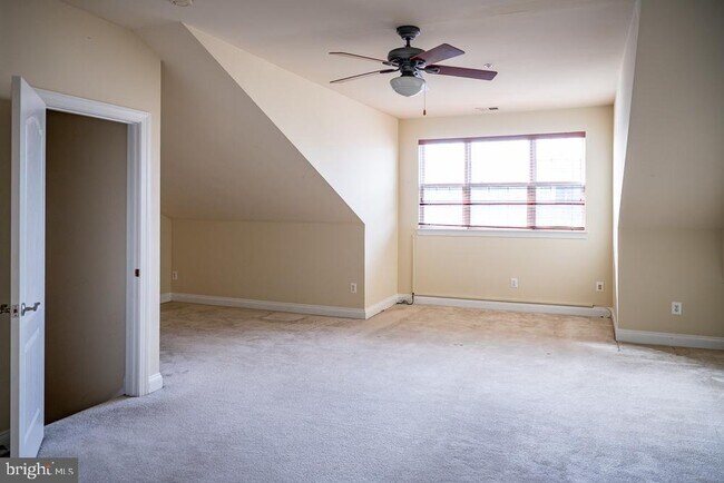 Building Photo - 5115 Grimm Dr