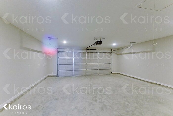 Building Photo - 36 Cottage Grove Dr