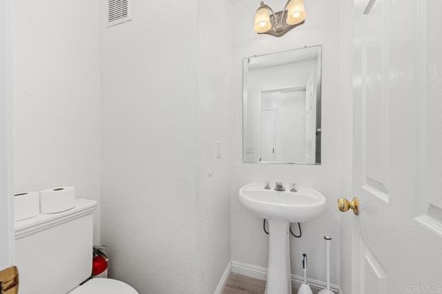 Building Photo - 10340 Wateridge Cir