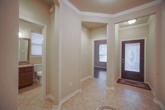 Building Photo - 34 Tidwillow Pl