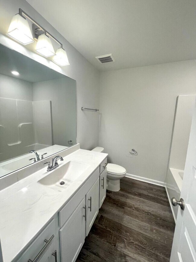 Building Photo - 129 Waltrip Dr