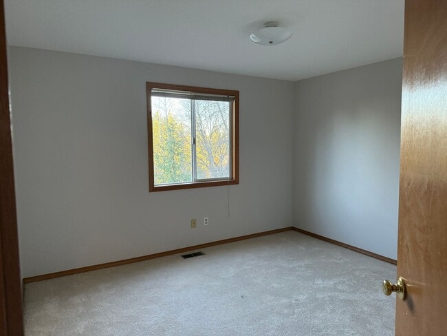 Building Photo - 5307 SW Brugger St