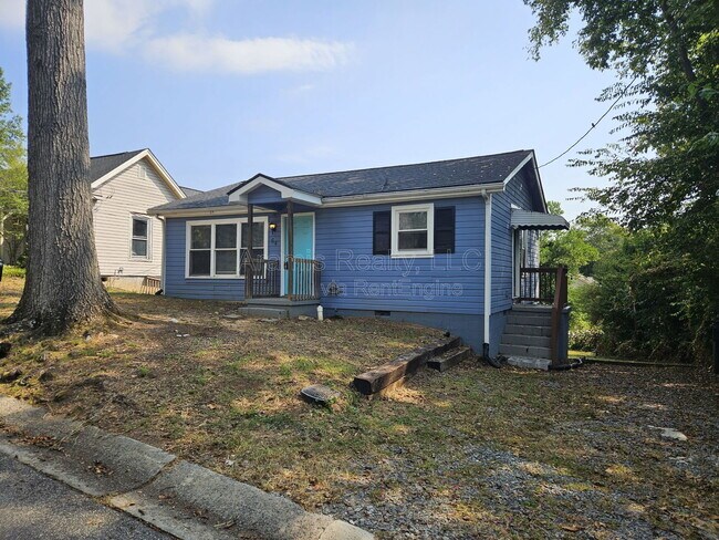 Primary Photo - 64 Height St