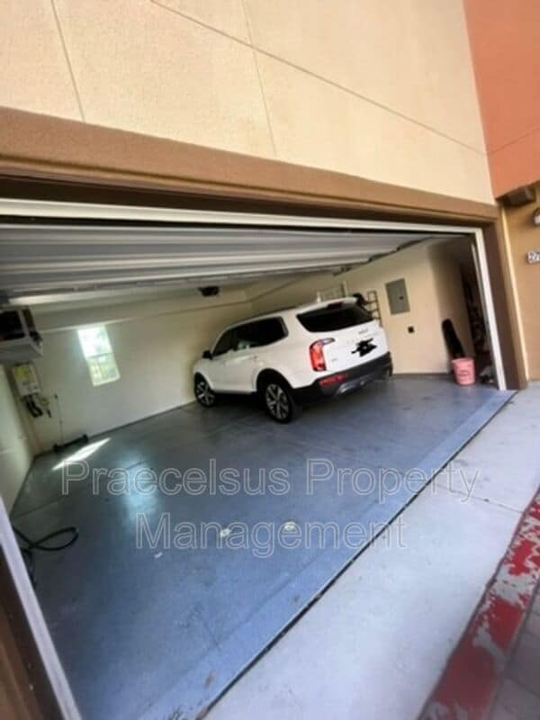 Building Photo - 2750 Sparta Rd