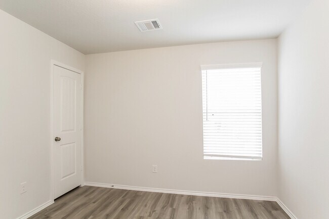 Building Photo - 13420 Andi Brook Ln