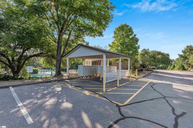 Building Photo - 925 Cleveland St