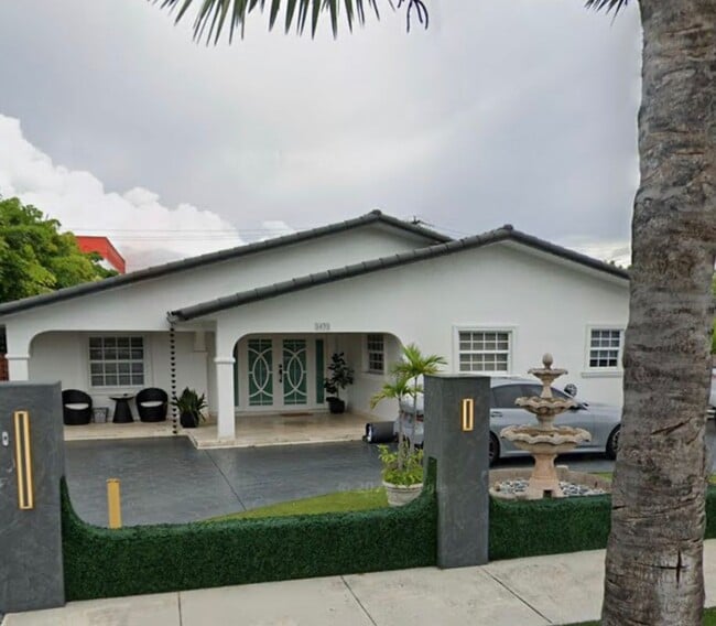 Building Photo - 8470 SW 37th St