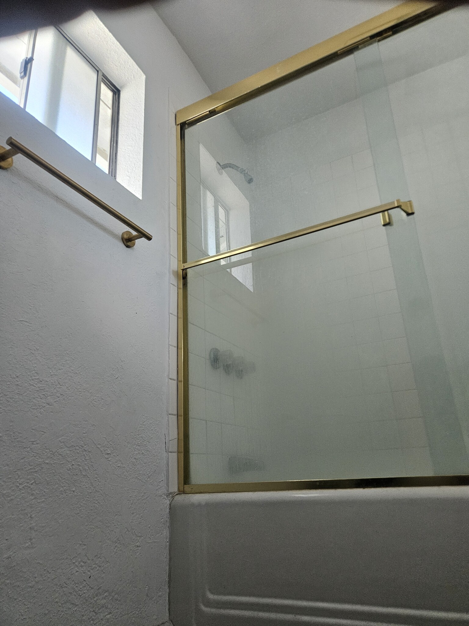 Building Photo - 5159 Clinton St