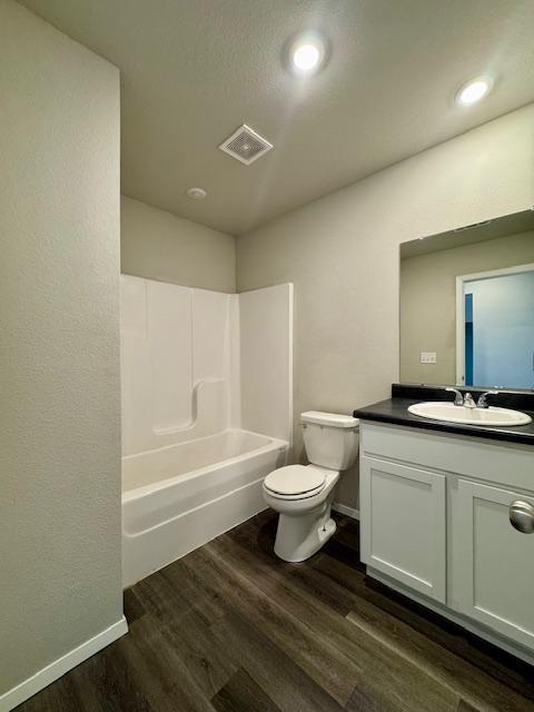 Building Photo - 1402 S Pampas St