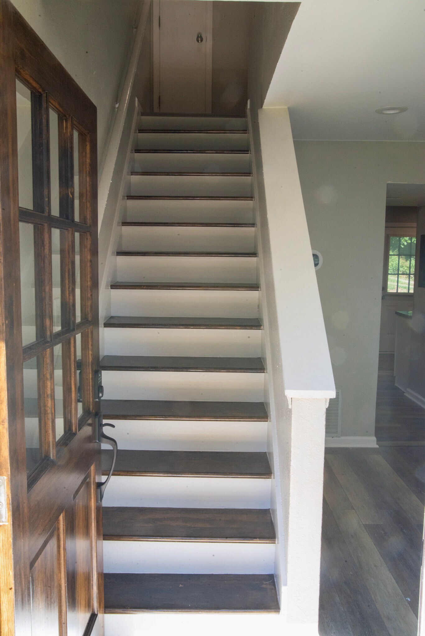 Entry + Stairs - 302 Atlanta Ave SE