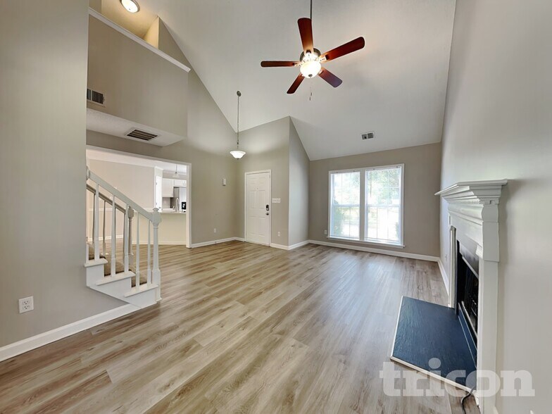 Building Photo - 1240 Bacardi Ct