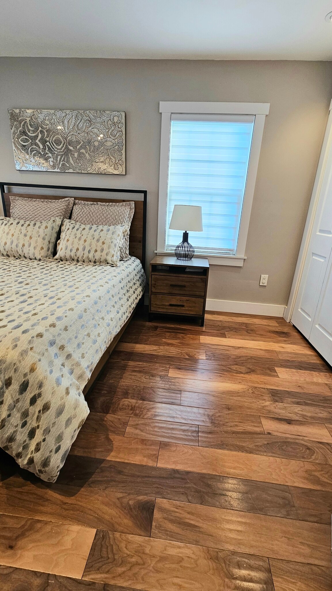 Building Photo - 55 Lakeview St