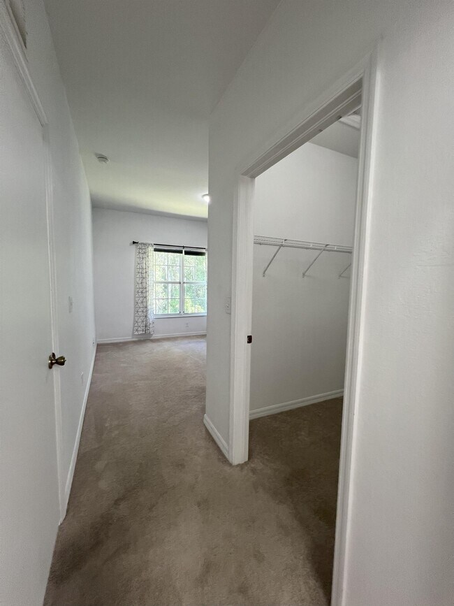 Building Photo - 8407 Bernwood Cove Loop