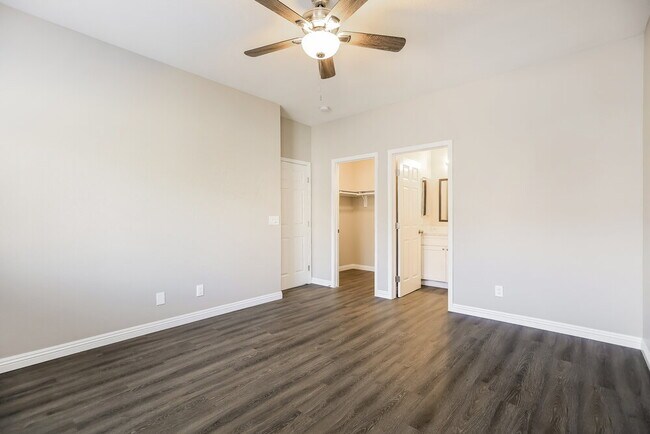 Building Photo - 9878 Mackovski Ct