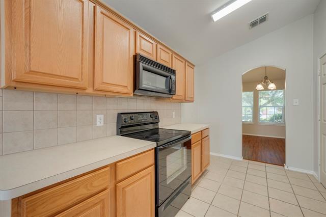 Building Photo - 1405 Cedar Springs Dr