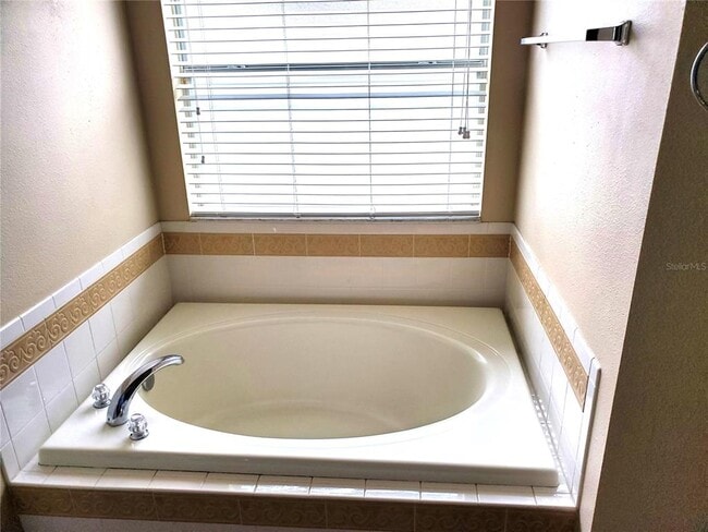 Building Photo - 31354 Kirkshire Ct