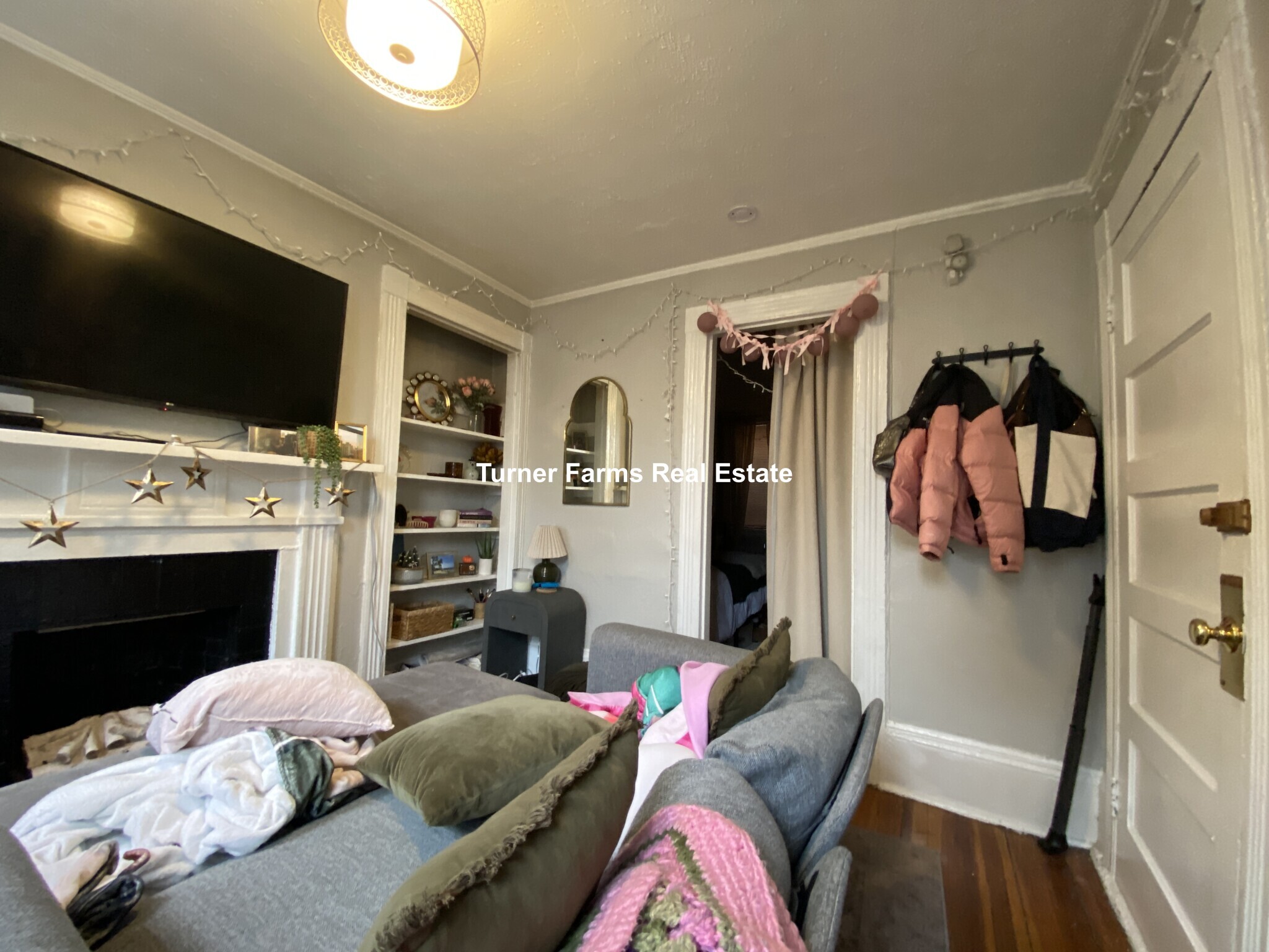 Building Photo - 5 Champney Pl