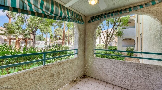 Building Photo - 8452 Boseck Dr