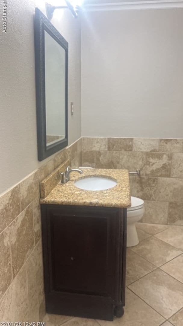 Building Photo - 3200 S Hills Ave