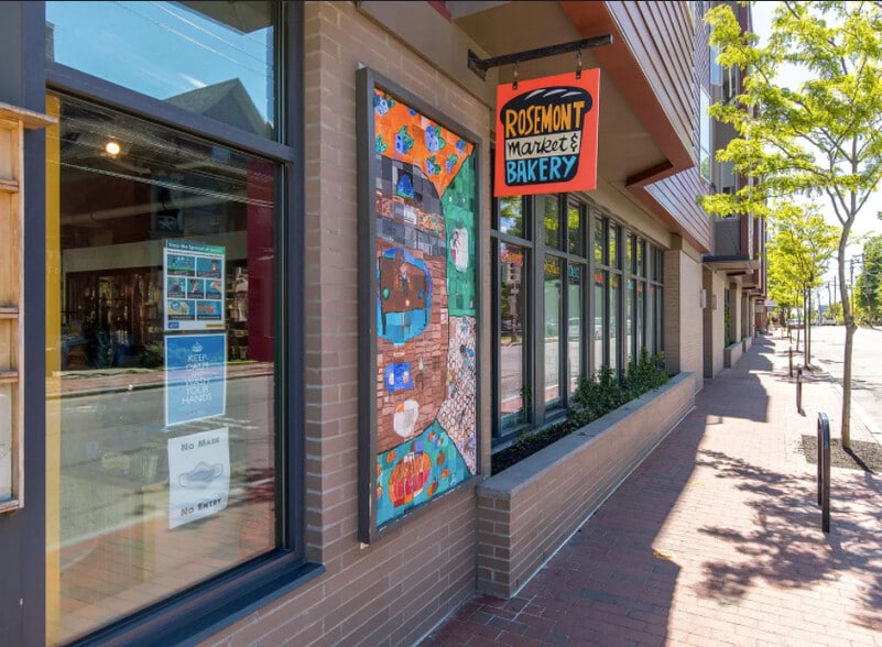 Building Photo - 1 Joy Pl