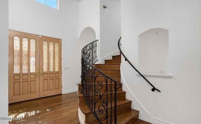 Building Photo - 4690 Aberfeldy Rd