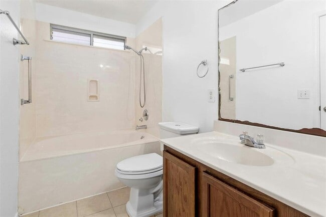 Building Photo - 12409 Sky Harbor Dr