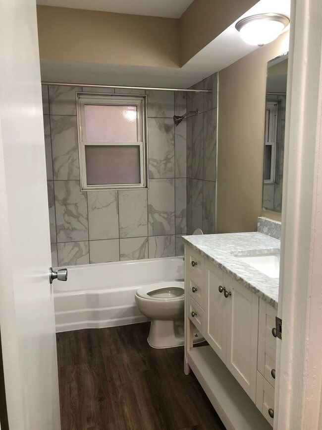 Building Photo - 6324 W 63rd St