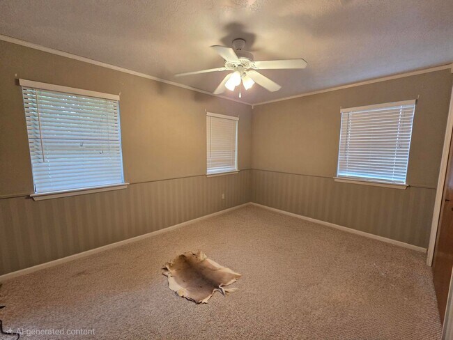 Building Photo - 605 Town Creek Ct