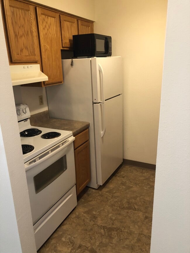 Building Photo - Foxbridge Apartments