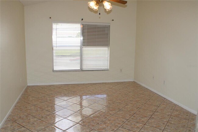 Building Photo - 11111 Bloomington Dr