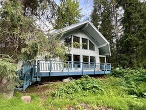 Building Photo - Girdwood 3 Bedroom House w/ Garage