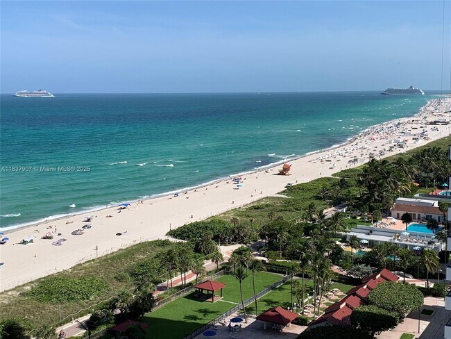 Primary Photo - 2625 Collins Ave