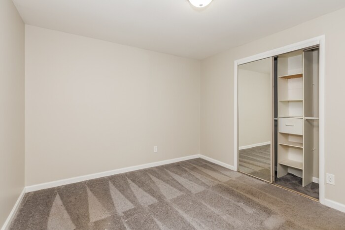 Building Photo - 3132 Dorf Dr