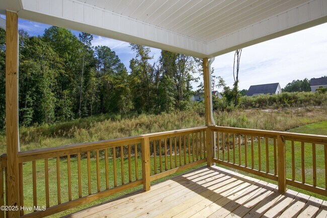 Building Photo - 1170 Camellia Dr