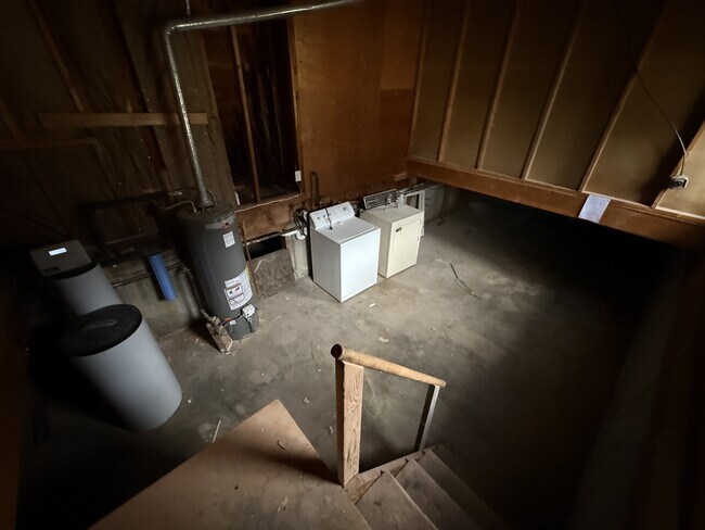 Building Photo - 42 Old US Hwy 91