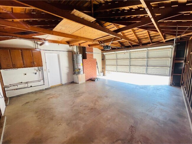 Building Photo - 678 Monterey Pl