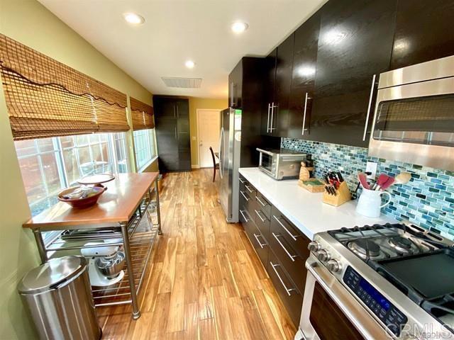 Building Photo - 13535 Los Olivos Ave