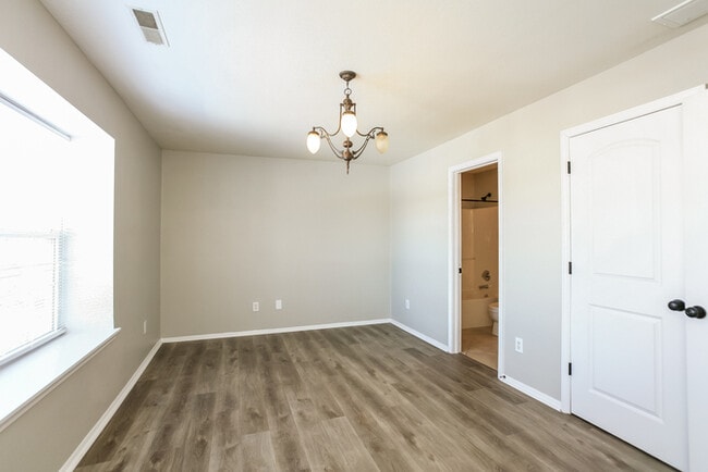 Building Photo - 1117 Squirrel Ridge Rd