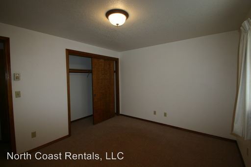Building Photo - 400 Necanicum Dr