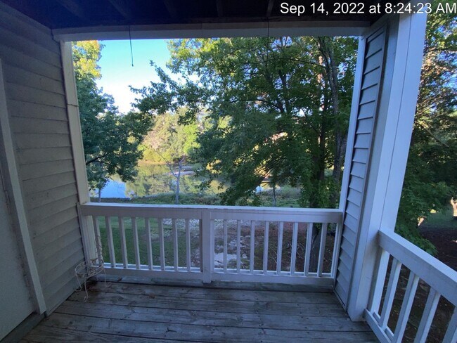 Building Photo - 217 Waterdown Dr