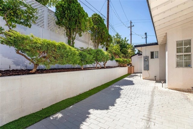Building Photo - 11110 Odell Ave