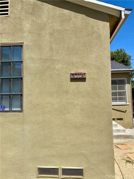 Building Photo - 3718 Gundry Ave