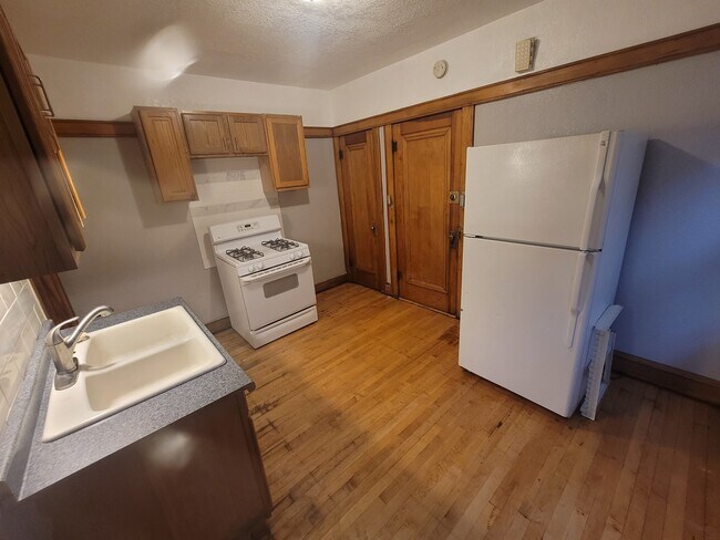 Building Photo - 2634 N 24th St