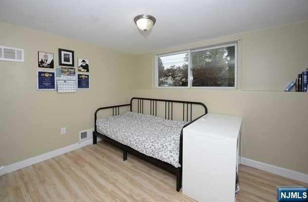 Building Photo - 16-26 Alden Terrace Unit 1X
